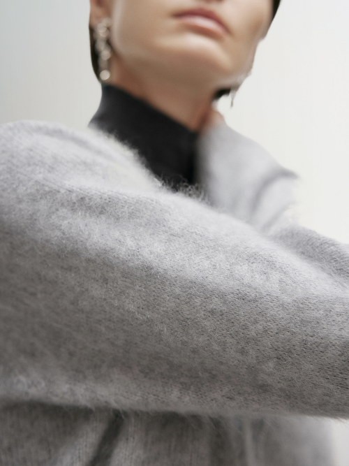 Load image 1 in gallery view. Light gray cashmere cardigan