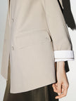 Camel gray blazer with notched collar, loose fit and double breasted
