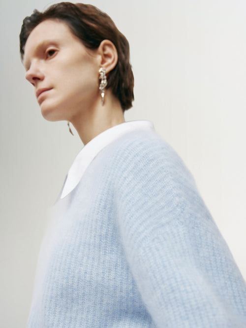 Load image 1 in gallery view. Women's Sky Blue Round Neck Long Sleeves 100% Cashmere Sweater