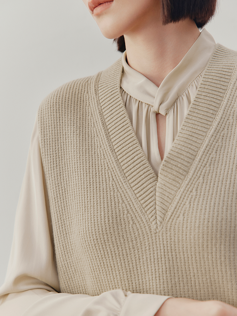 Women's Light Khaki V Neck Knit Vest