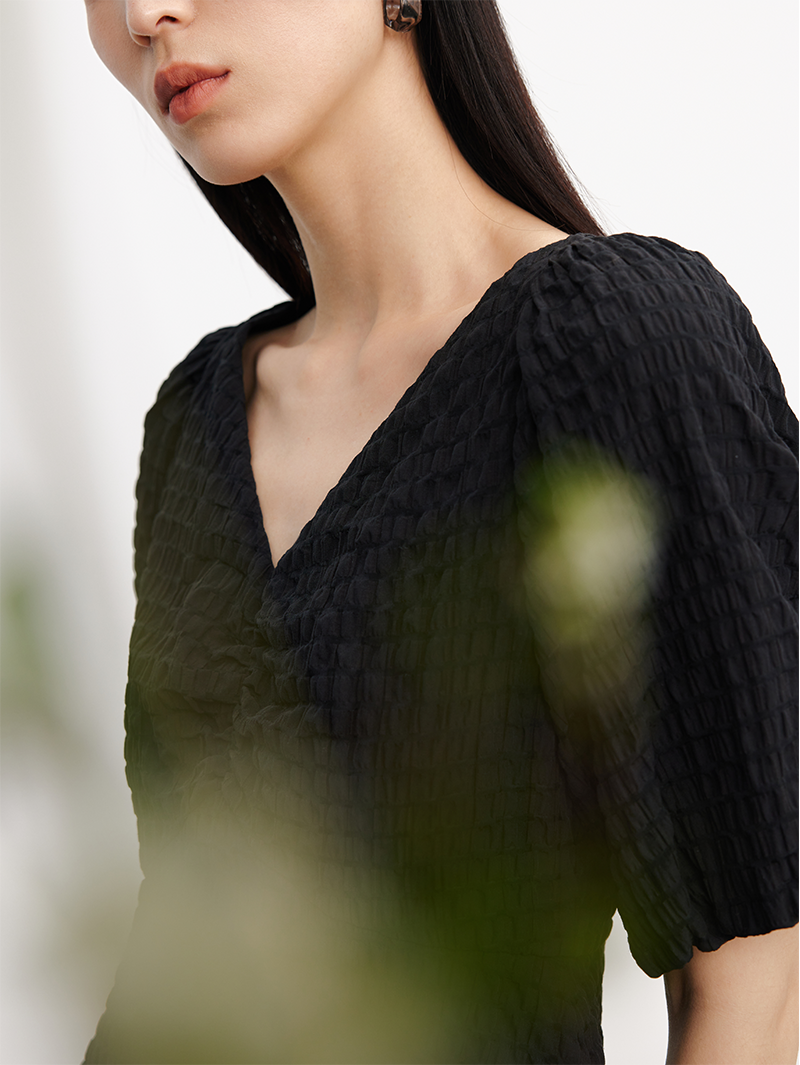 Women's Black V Neck Puff Sleeves Stable Sucker Shirring Smocking Design Dress