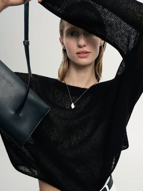 Charger l'image 1 dans la galerie. Cashmere-Silk Relaxed Pullover Sweater