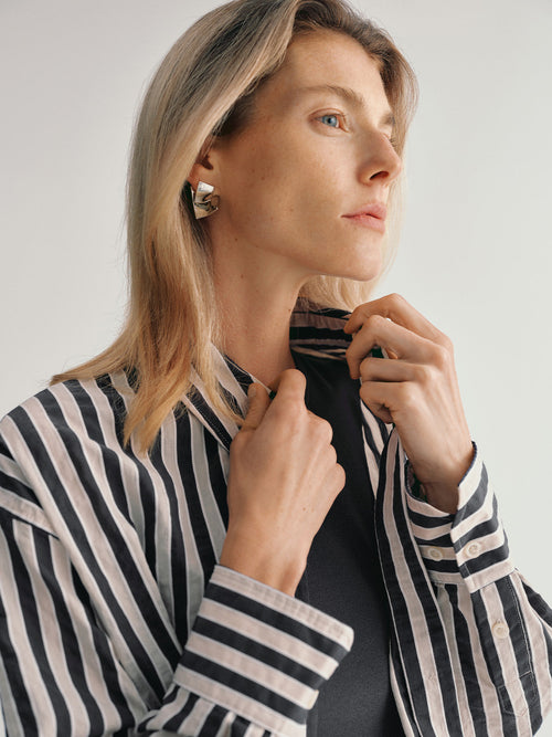 Charger l'image 1 dans la galerie. Vertical Stripe Cotton Blend Shirt