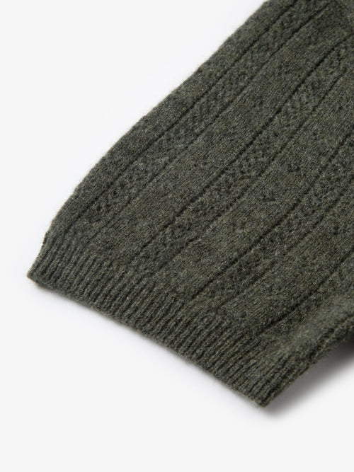 Load image 1 in gallery view. Crew Neck Short Sleeve Knit Sweater