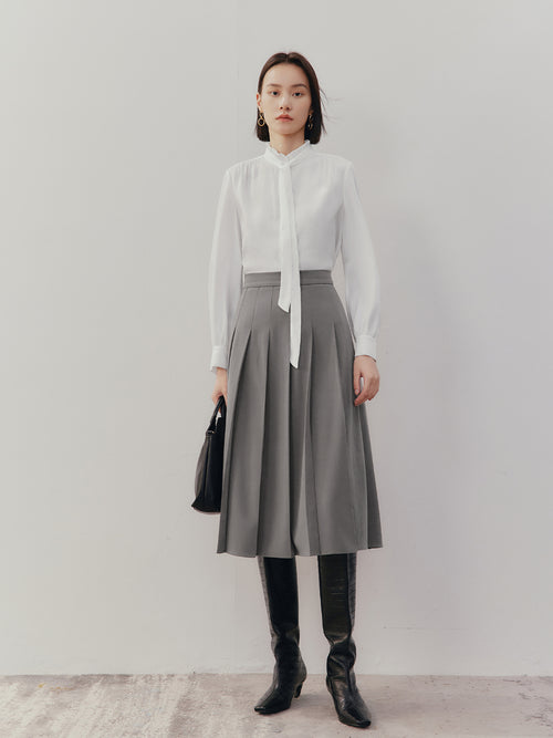 Charger l'image 1 dans la galerie. Women's White Tie Neck Long Sleeves Shirt