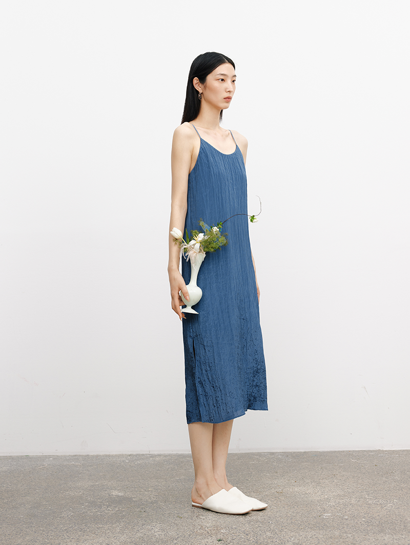 Robe mi-longue bleu aqua brillante