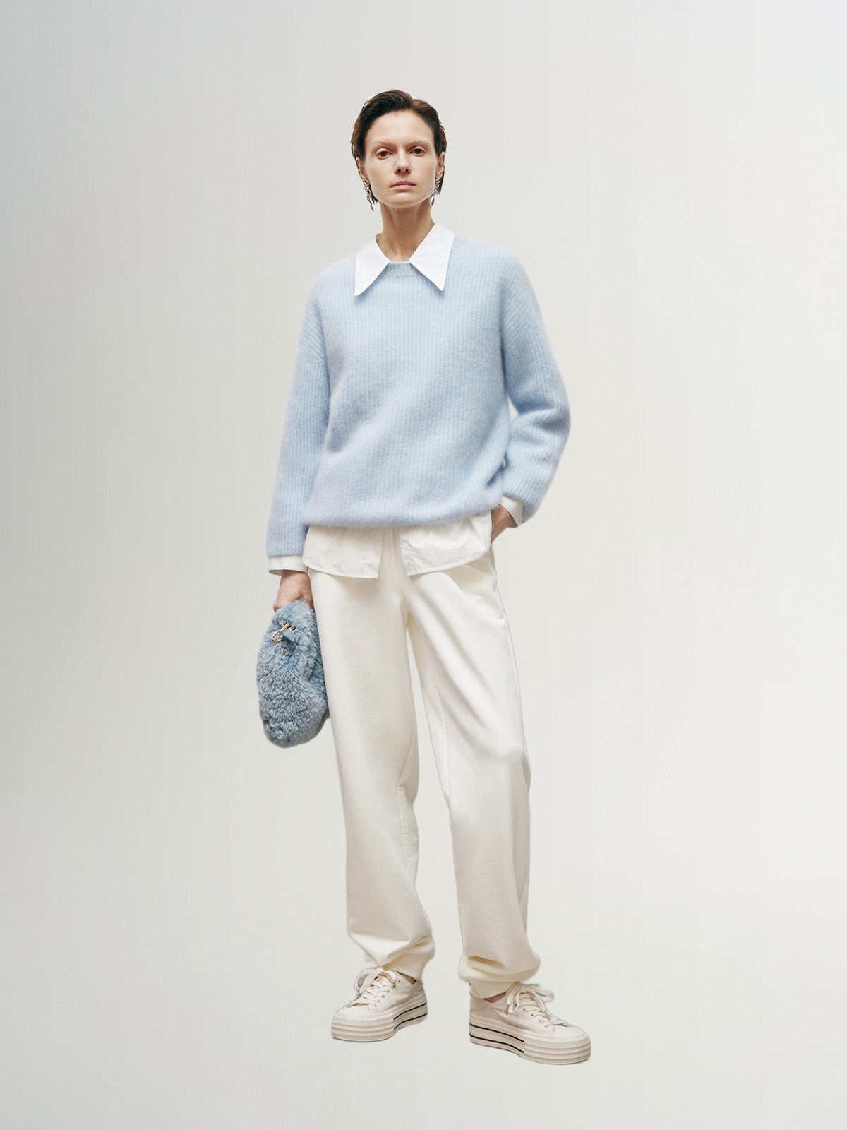 Women's Sky Blue Round Neck Long Sleeves 100% Cashmere Sweater