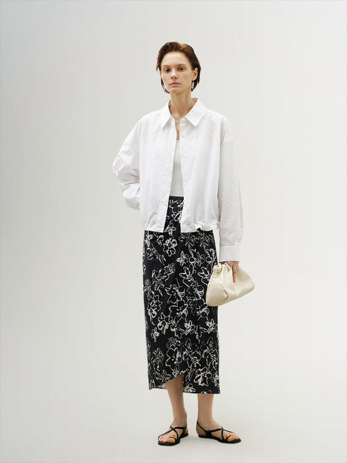 Load image 1 in gallery view. Classic white collared shirt