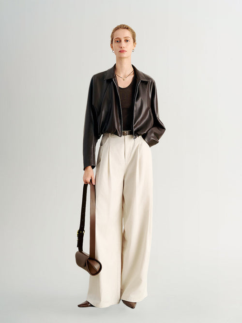 Charger l'image 1 dans la galerie. Cropped Leather Jacket with Stand Collar