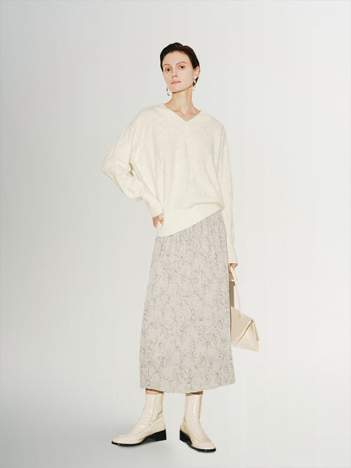 Load image 1 in gallery view. Cashmere V-neck sweater, long sleeves, natural white