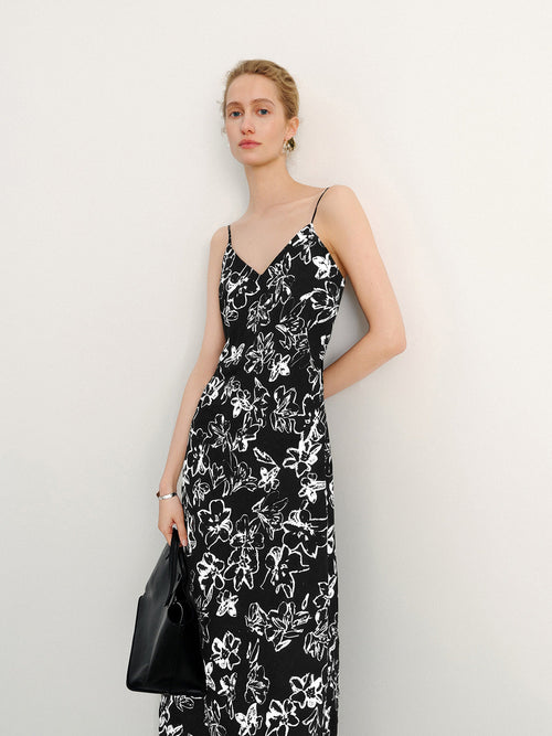 Load image 1 in gallery view. Floral dress