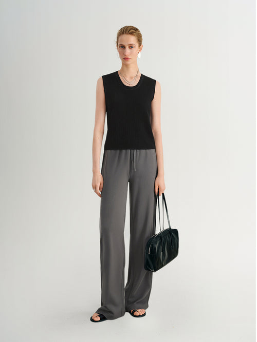 Load image 1 in gallery view. Knit  Top