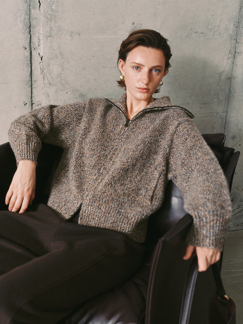 Charger l'image 1 dans la galerie. Collared Pure Cashmere Zip-Up