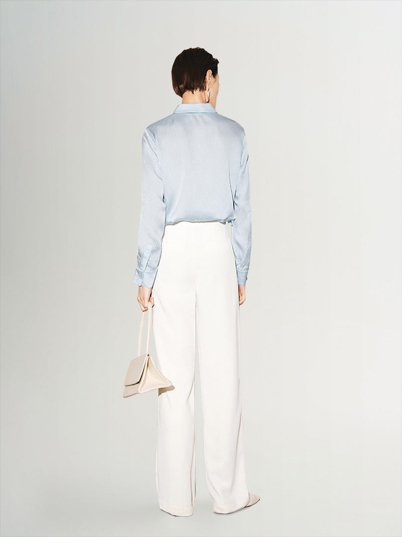 Chemise en soie bleue