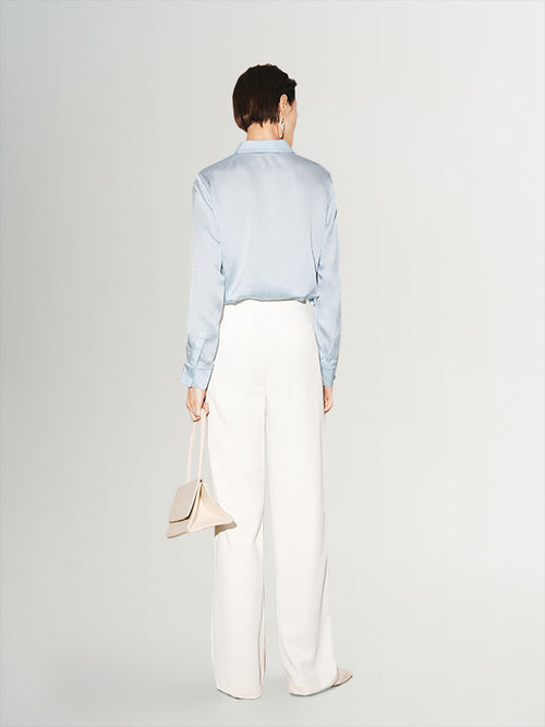 Charger l'image 1 dans la galerie. Chemise en soie bleue