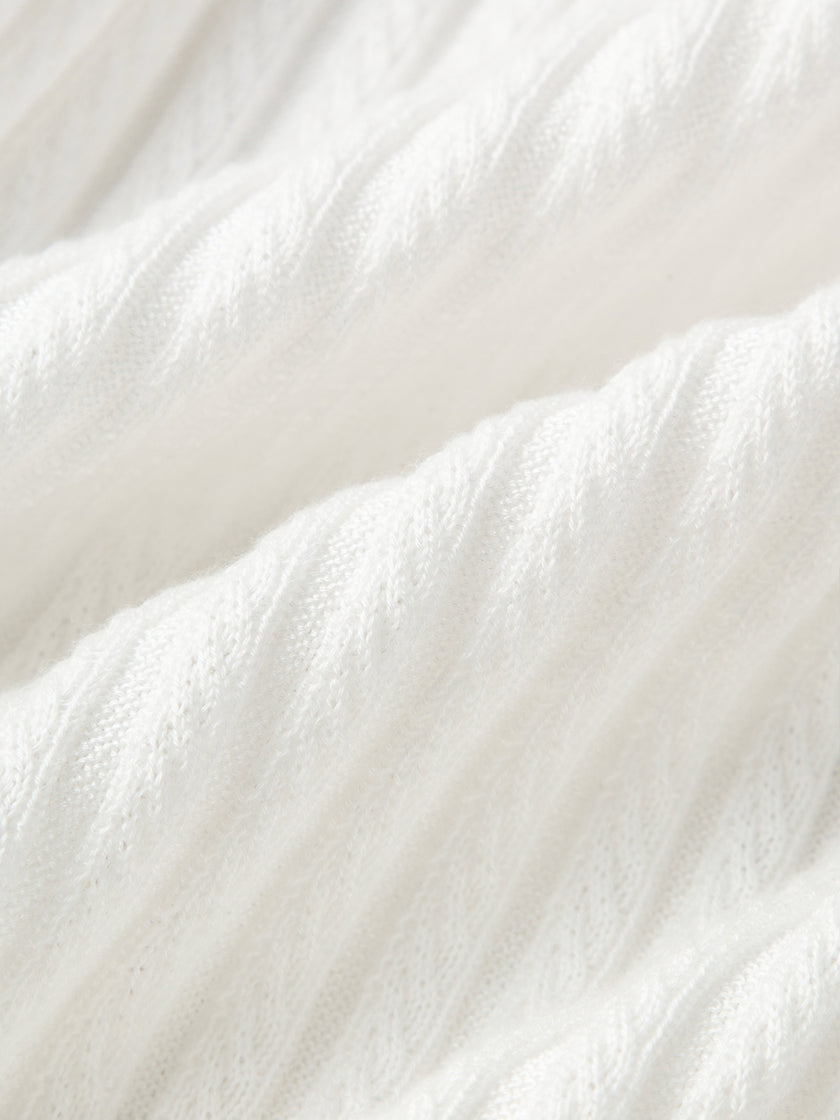 White lyocell knit top, V-neck, half-long sleeves