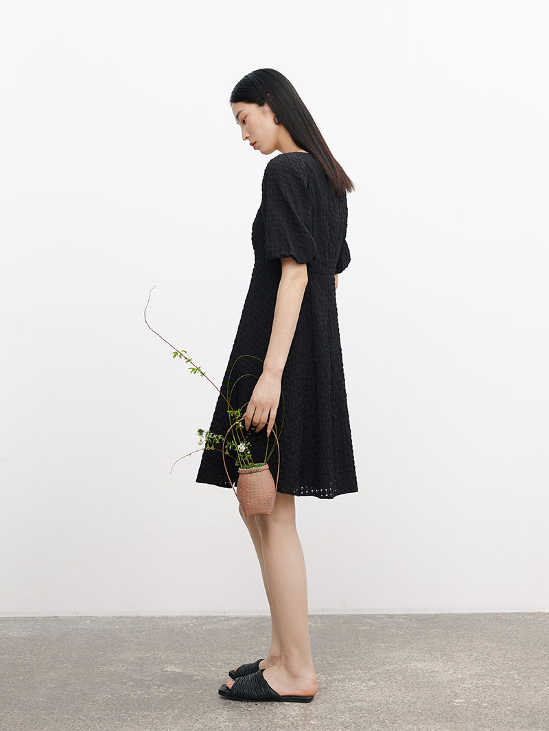 Women's Black V Neck Puff Sleeves Stable Sucker Shirring Smocking Design Dress