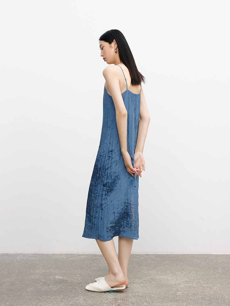 Robe mi-longue bleu aqua brillante