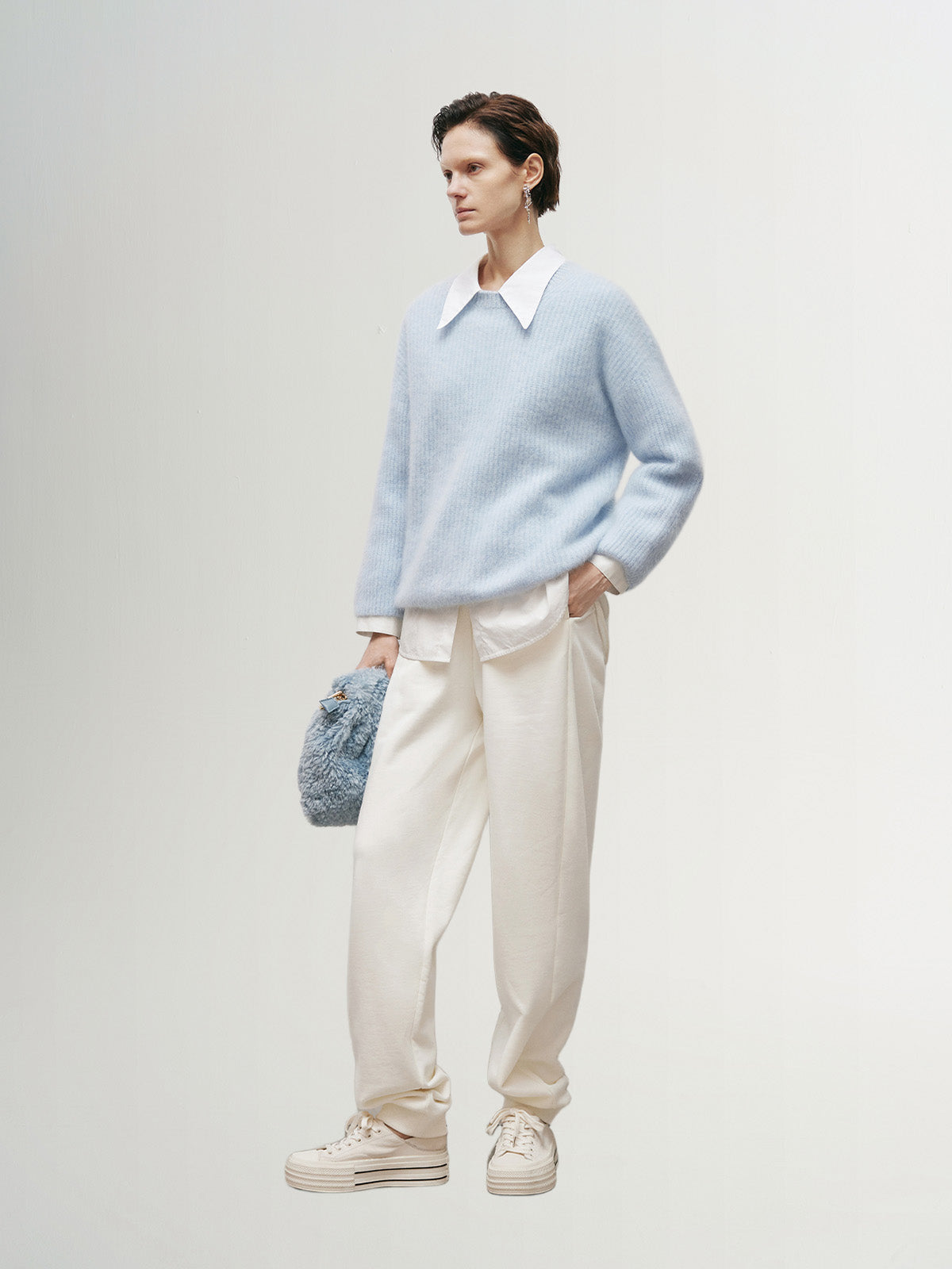 Women's Sky Blue Round Neck Long Sleeves 100% Cashmere Sweater