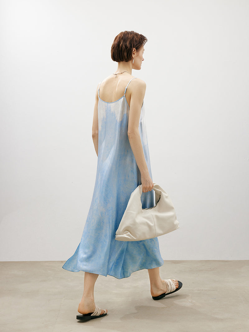 Robe satinée ciel - Collection Capsule