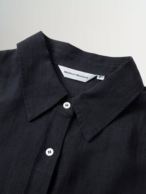 Carica immagine 1 in visualizzazione galleria. Relaxed-Fit Structured Shoulder Long-Sleeve Lapel Shirt
