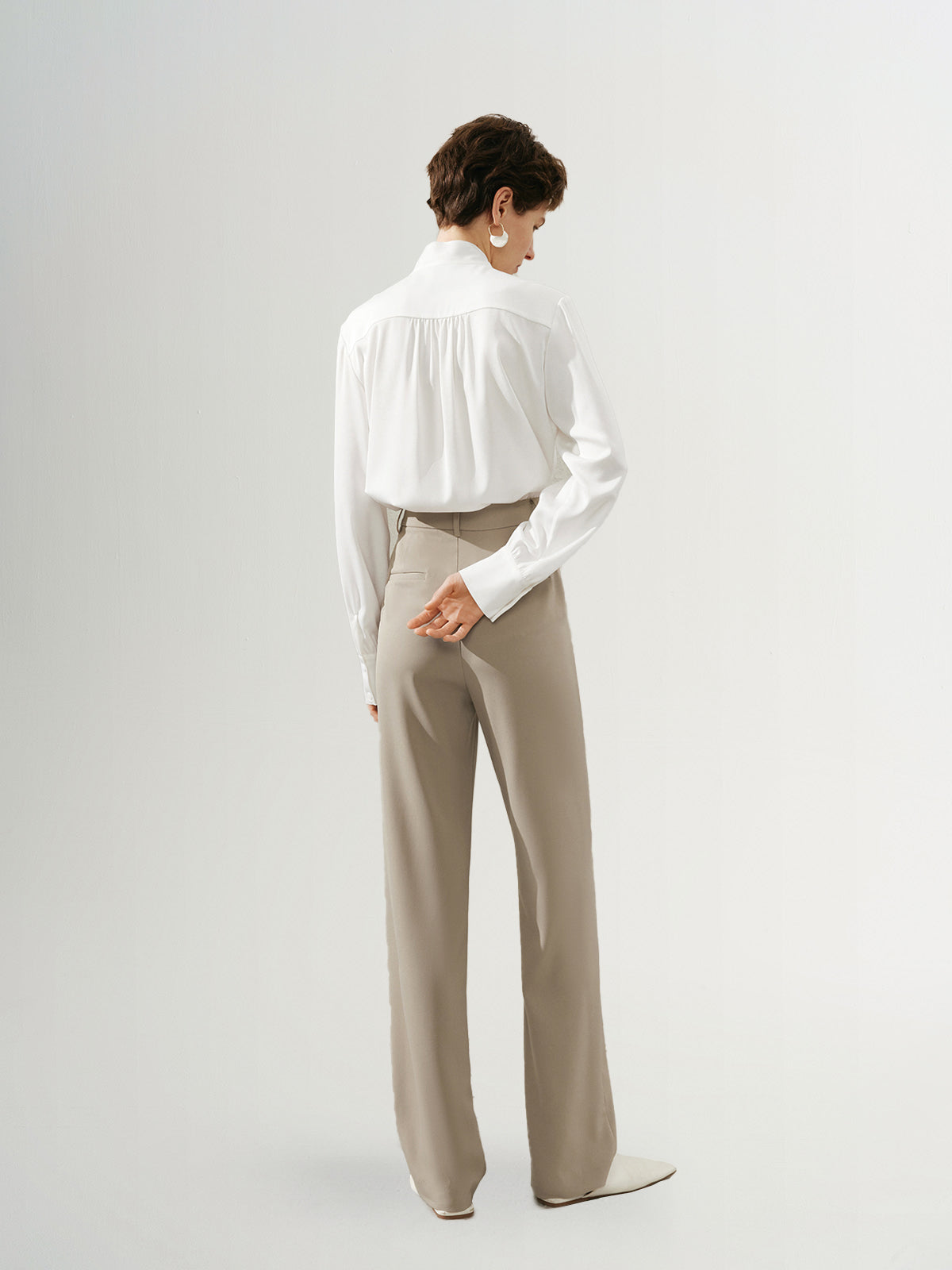 Women's Plain White Tie Neck Long Sleeves Smooth Acetate Shirt