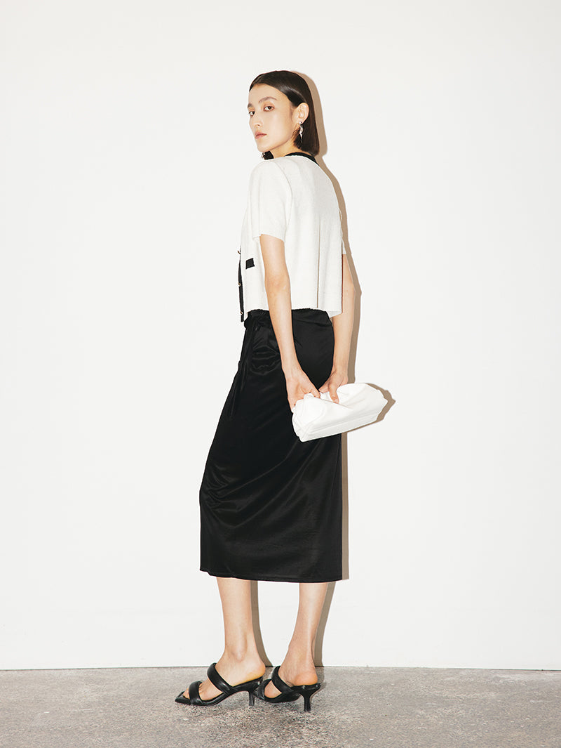 Women's White and Black  Round Neck Short Sleeves Knit Top