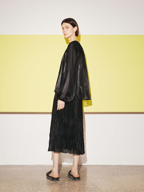Load image 1 in gallery view. Black blouse