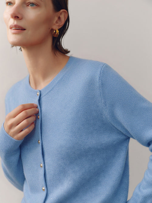 Cargar la imagen 1 en la vista de la galería. Refined Cashmere-Silk Crewneck Cardigan