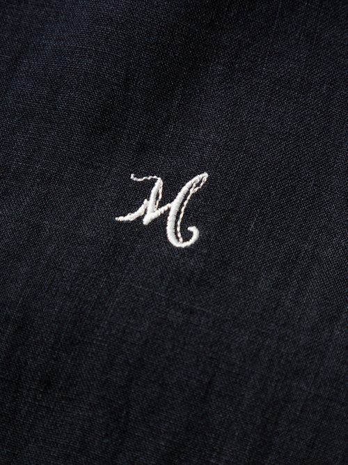 Carica immagine 1 in visualizzazione galleria. Relaxed-Fit Structured Shoulder Long-Sleeve Lapel Shirt
