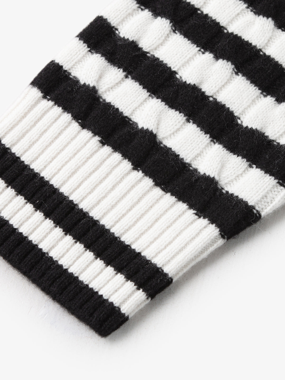 Women's Black and White  High Neck Long Sleeves 100% Wool Sweater