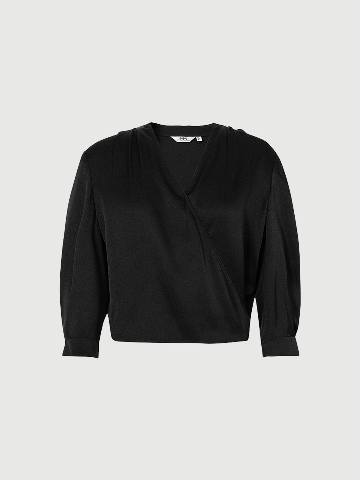 Blouse noire en soie à col en V et style croisé