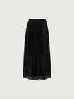 Black short skirt with pleated design