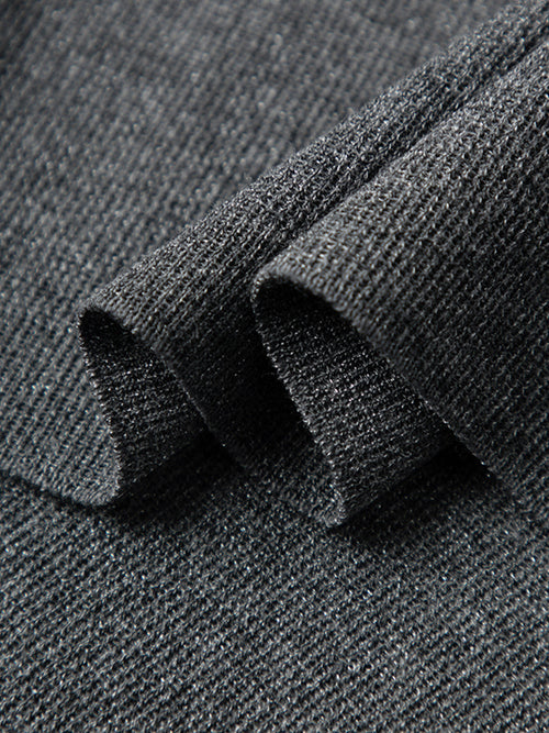 Carica immagine 1 in visualizzazione galleria. Pull tricoté à col en V gris