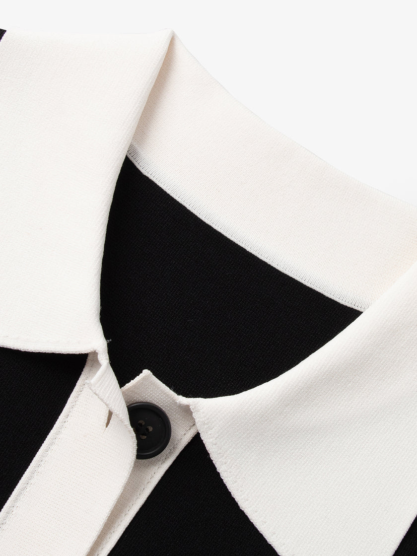 Robe noire à col blanc