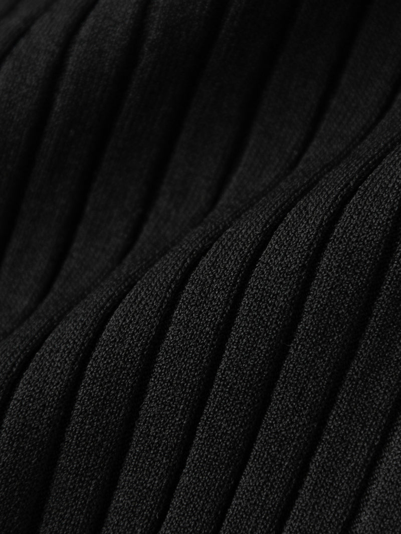 Top tricoté noir à col polo zippé, manches courtes