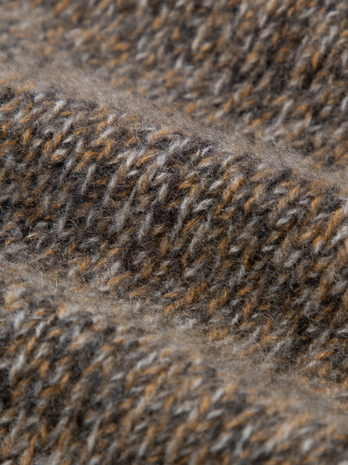 Charger l'image 1 dans la galerie. Collared Pure Cashmere Zip-Up