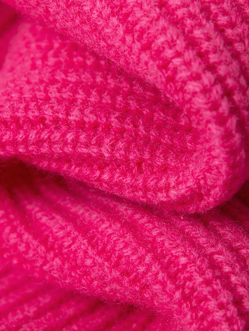 Women's Rose Red V Neck Sleeveless 100% Sheep Wool Knit Top