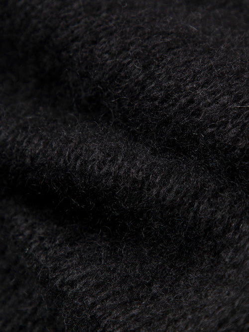 Charger l'image 1 dans la galerie. Cashmere-Silk Relaxed Pullover Sweater