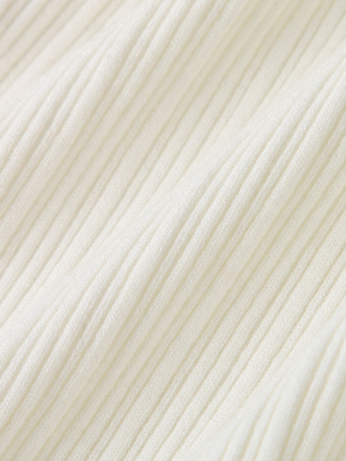 Charger l'image 1 dans la galerie. Haut tricoté blanc à col rond et manches courtes zippées