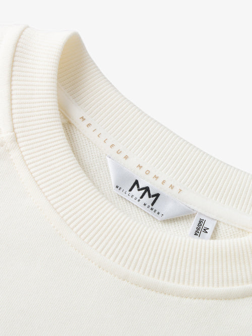 Carica immagine 1 in visualizzazione galleria. Women's Plain White Round Neck 100% Cotton Winter Sweatershirt