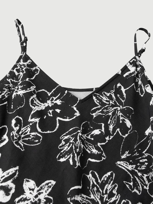 Load image 1 in gallery view. Floral dress