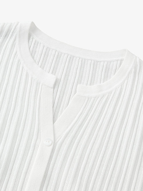 Charger l'image 1 dans la galerie. Women's White V Neck Short Sleeves Knit T-Shirt