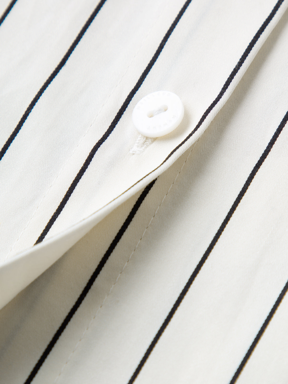 Chemise blanche à rayures
