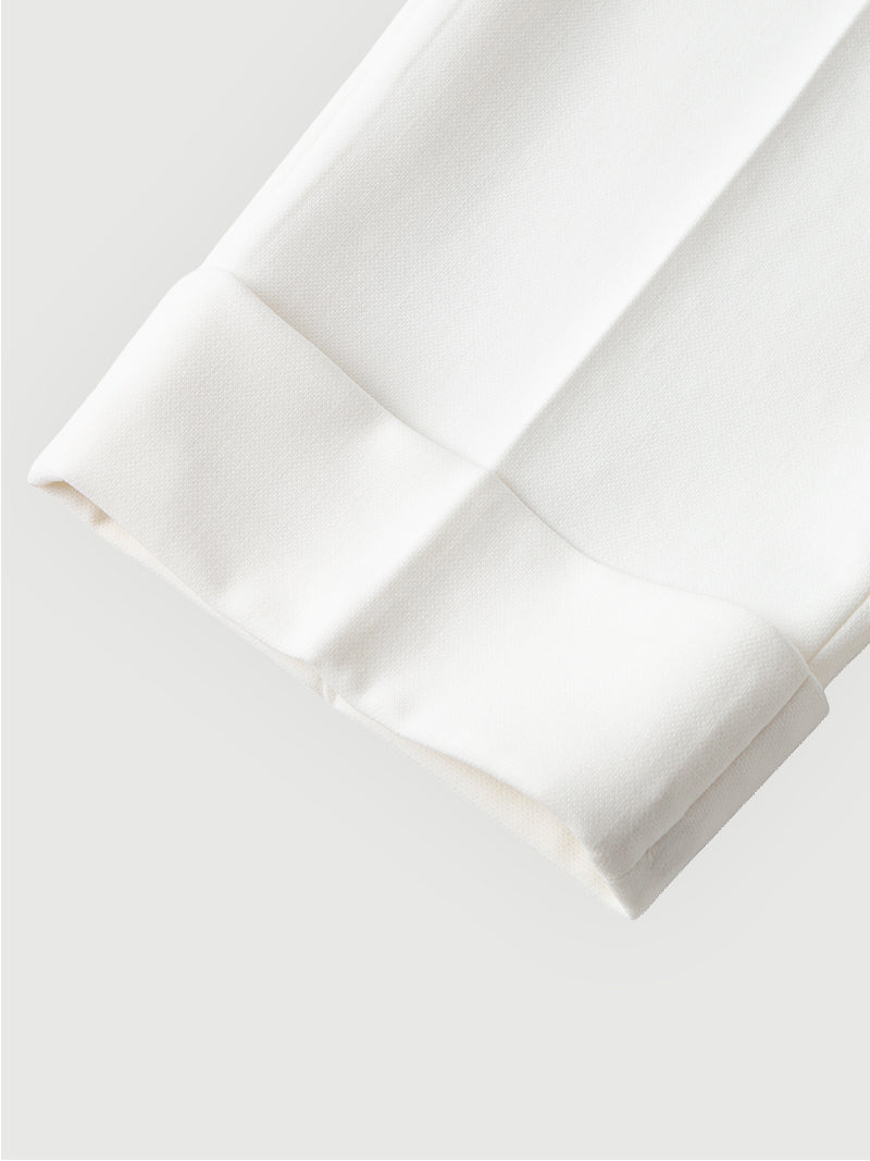 White hem pants