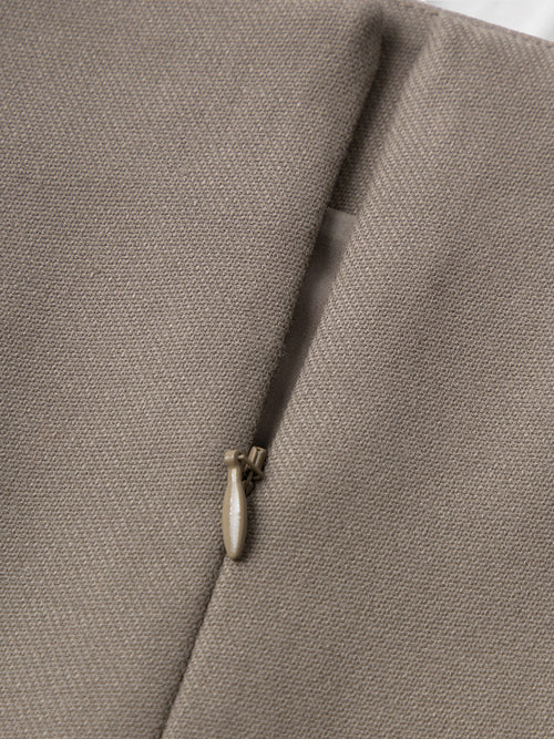 Charger l'image 1 dans la galerie. Jupe évasée marron taille haute en laine