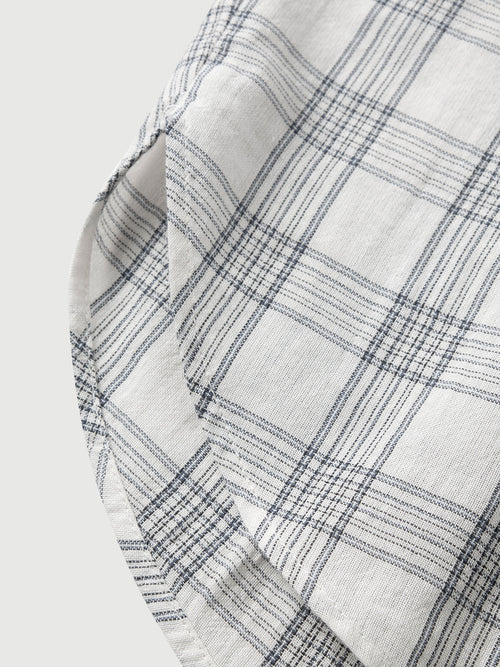 Carica immagine 1 in visualizzazione galleria. Relaxed-Fit Drop-Shoulder Long-Sleeve Plaid Lapel Shirt