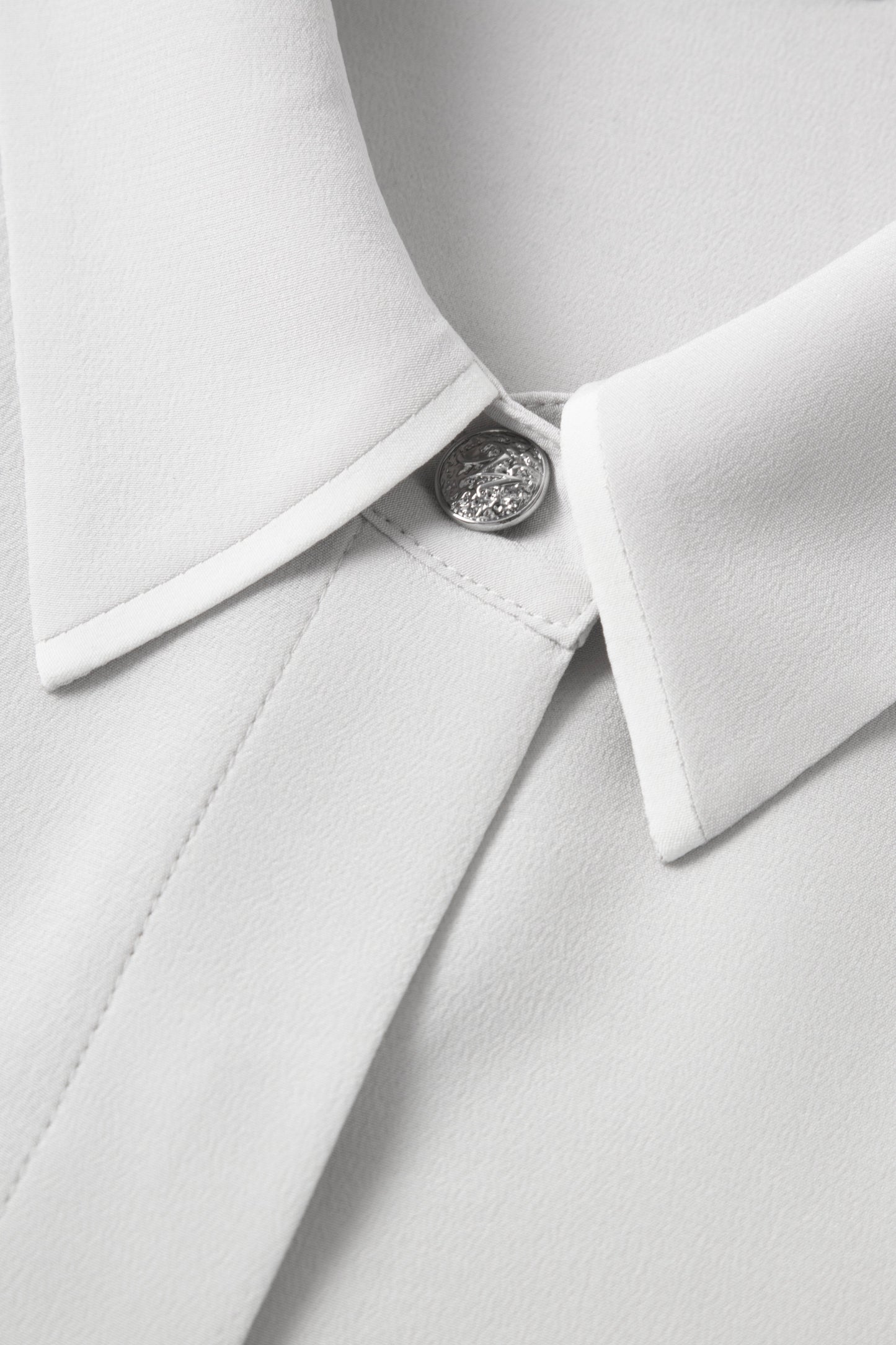 100% Mulberry Silk Relaxed-Fit Structured Shoulder Lapel Three-Quarter Sleeve Shirt