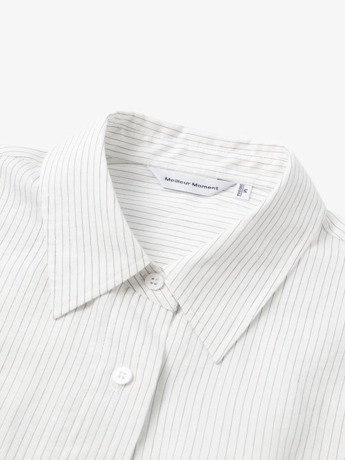 Carica immagine 1 in visualizzazione galleria. Cropped Lyocell-Blend Striped Shirt