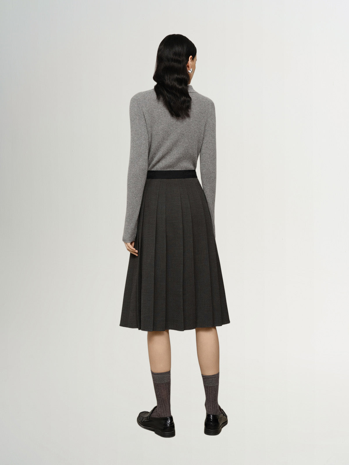 Smoky gray cashmere sweater